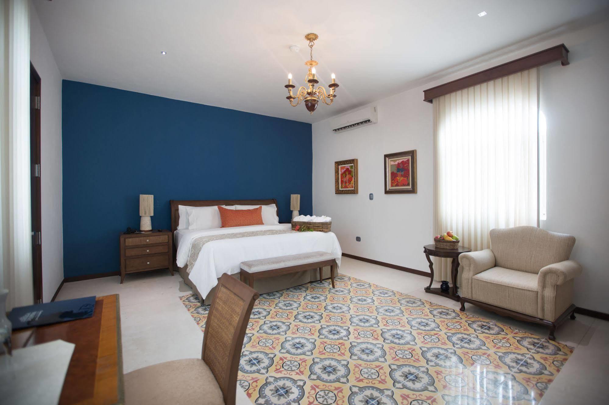 Delfina Boutique Hotel Merida Bagian luar foto